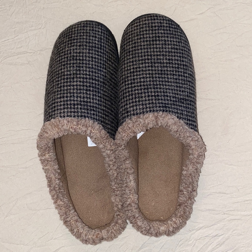 Mens slide house shoes